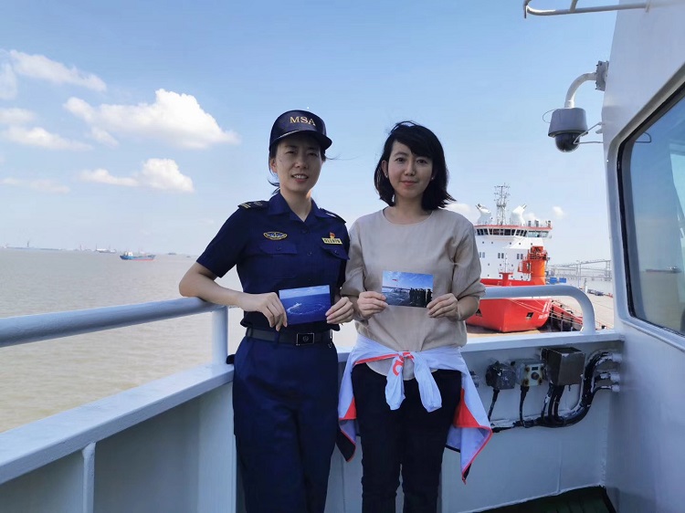 詹春珮：成为中国首位远洋公务船女船长的90后