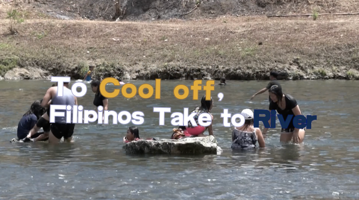 Toooo warm! Filipinos take to river to cool off_fororder_截屏2024-08-07 15.57.06