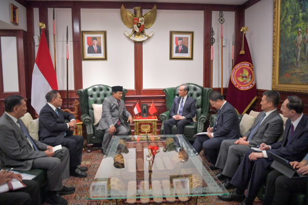 印尼当选总统普拉博沃会见王毅