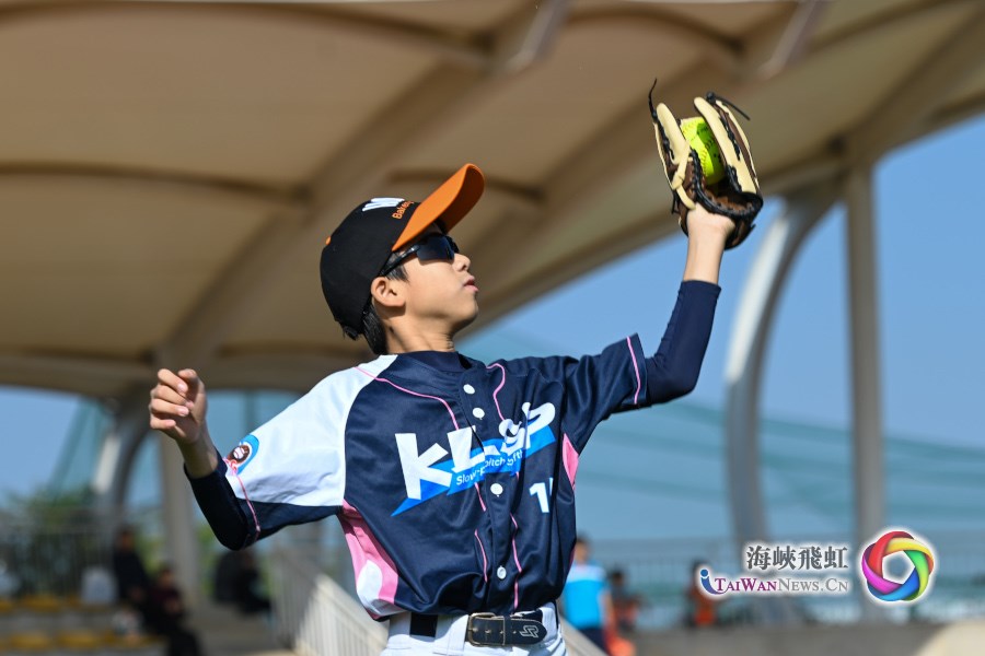 第五届海峡两岸学生棒球联赛（昆明站）暨 “彩云杯”两岸慢投垒球精英赛在昆明举办