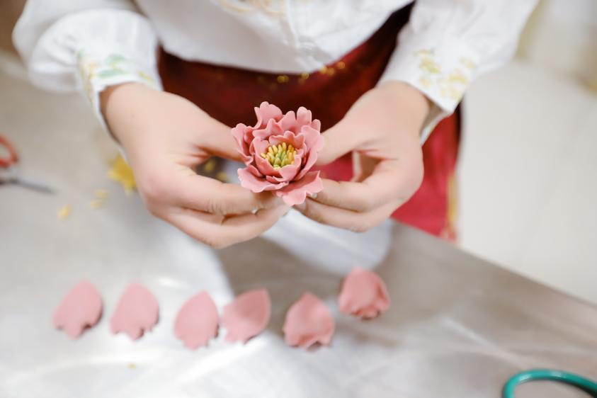 山东日照：花馍蒸出浓浓年味