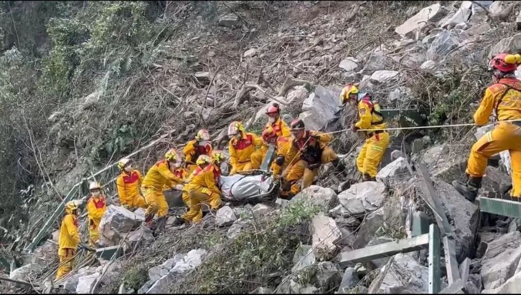 花蓮地震已致10死千余人受傷，大陸各界紛紛表達慰問