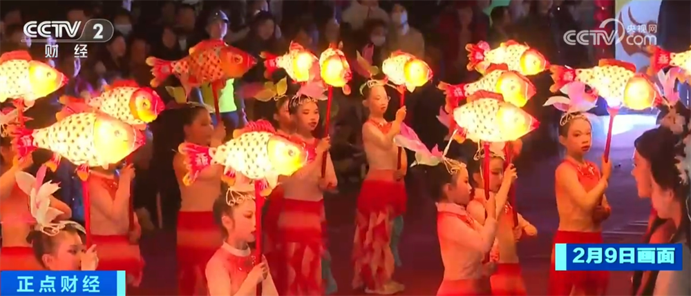 “多彩非遺鬧元宵”精彩上演 多地景區(qū)延續(xù)濃濃節(jié)日氛圍