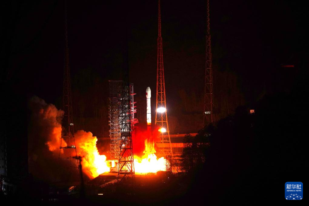 中国成功发射卫星互联网高轨卫星