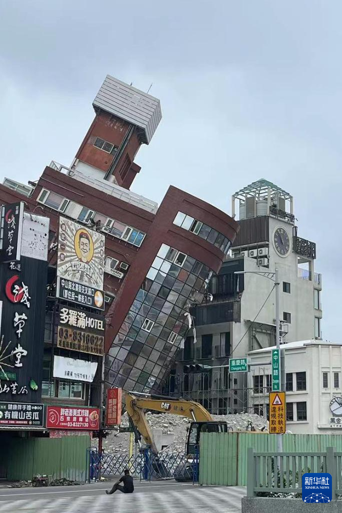 台湾花莲地震已致12人遇难 余震不断影响救灾安全及进度