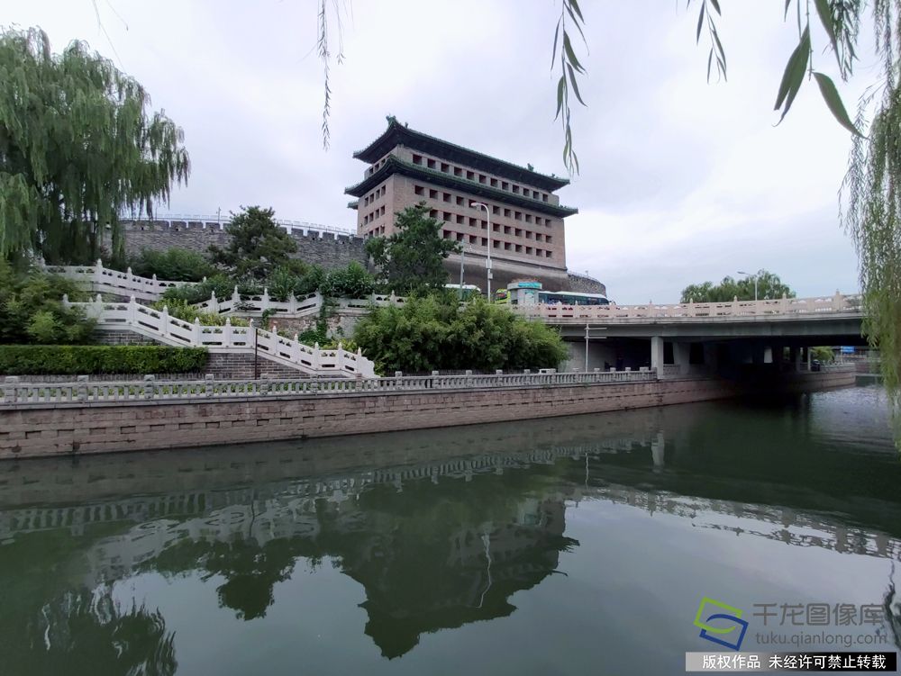 从新街口到北滨河，一趟食色声香之旅