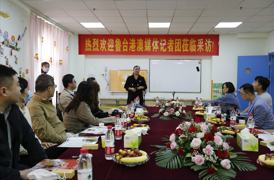 台湾专家因爱回乡办学，彰显特色教育