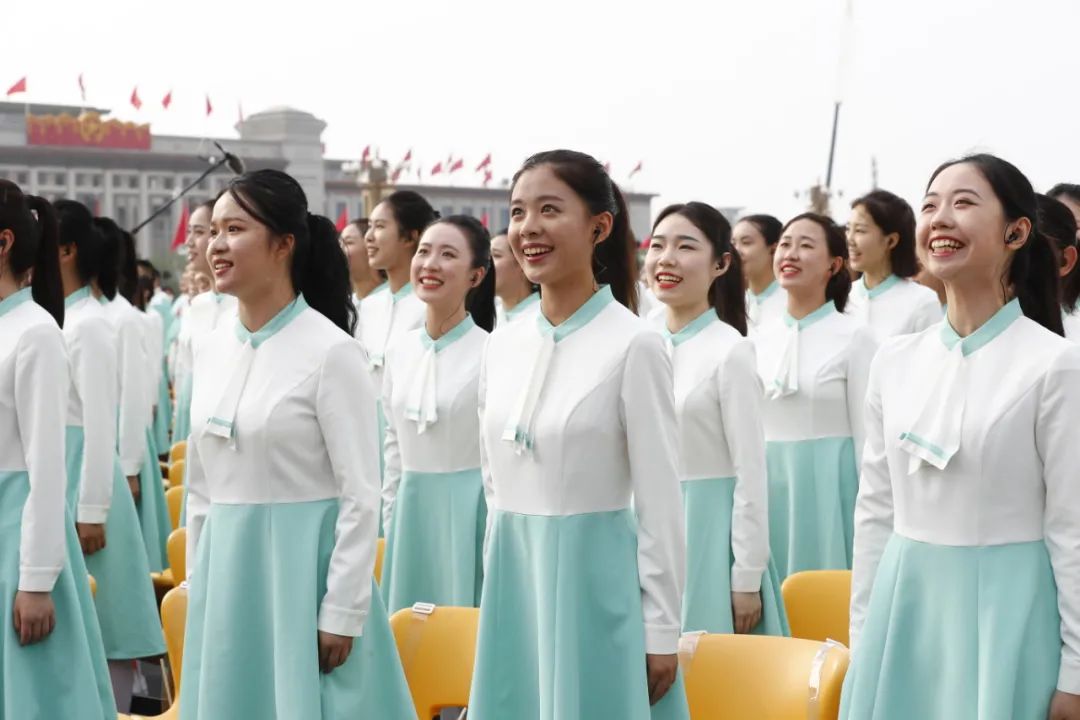 庆祝大会开始！现场高清大图来了！