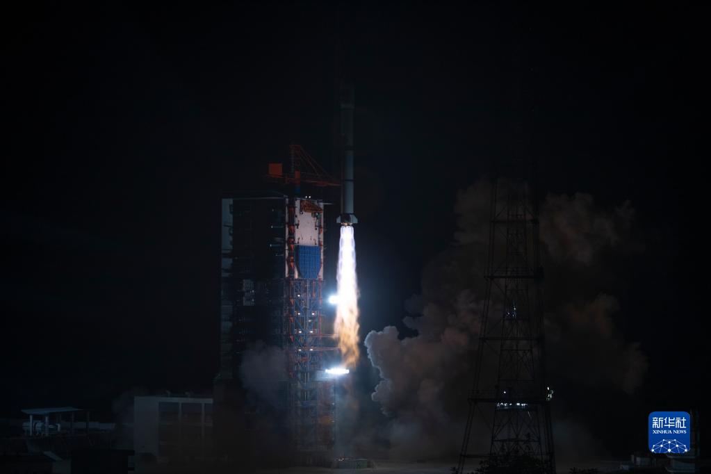 中国成功发射亚太6E卫星