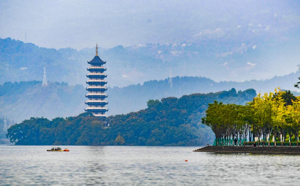 以綠興城 點綠成“金”——三峽庫區(qū)崛起綠色之城