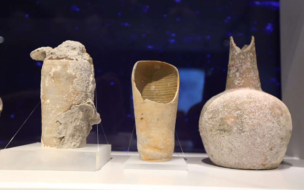 南海发现——西沙华光礁Ⅰ号沉船_fororder_海南省博物馆展出在西沙华光礁出水的陶瓷