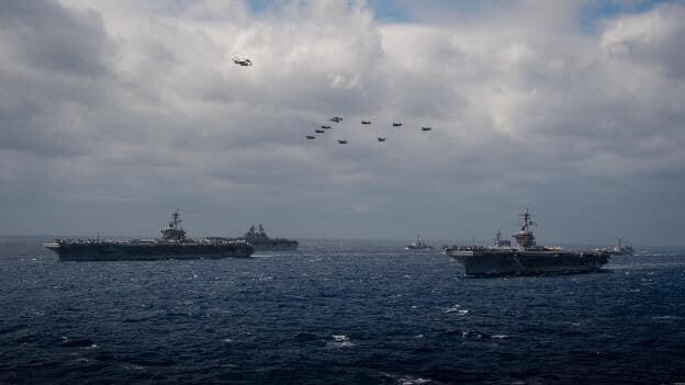 美日纠结数艘航母在冲绳军演给“台独”壮胆 解放军同时间出动39架次军机巡岛创今年新高