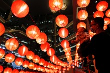 红红火火！印尼雅加达张灯结彩庆祝中国春节