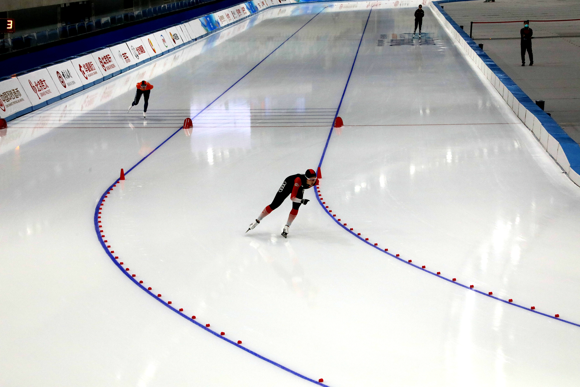 “相约北京”速度滑冰中国公开赛开赛