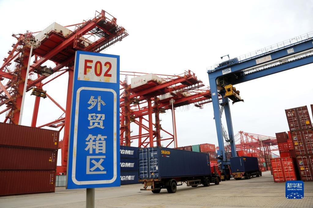 增速虽回落亮点仍不乏，2022年前4个月中国外贸增长7.9%