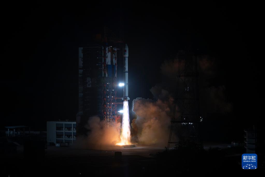 中国成功发射亚太6E卫星