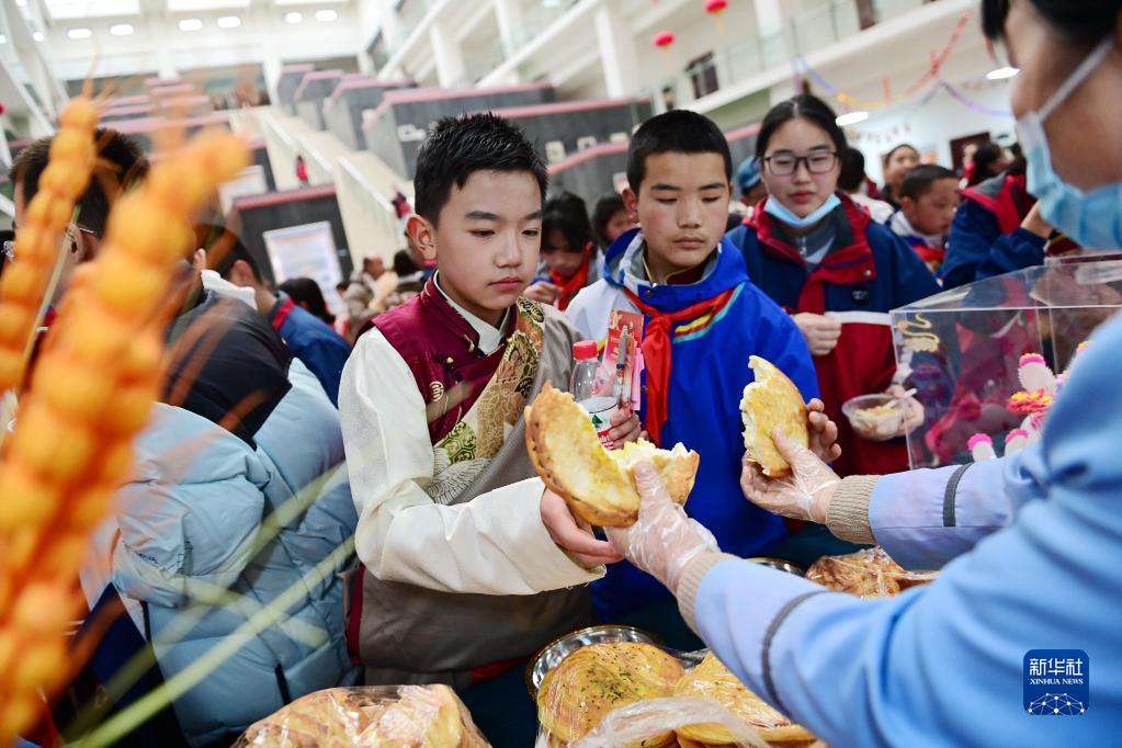 西安：汉藏学生共庆藏历新年