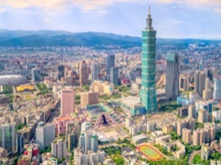 积极探索“两制”台湾方案，丰富和平统一实践