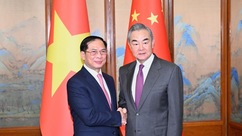 China, Vietnam hold meeting on bilateral cooperation_fororder_ArQUh1YT3nFV8uUB