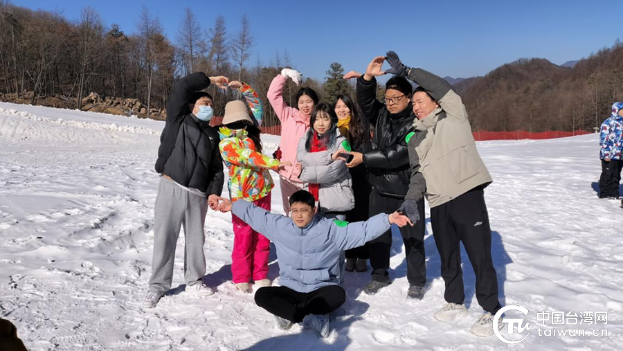 鄂台青年围炉联欢 迎新年话团圆