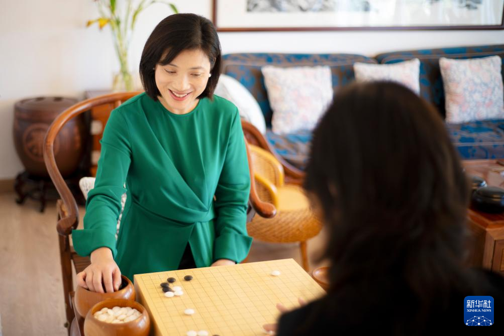 徐莹曾多次获得中国女子围棋锦标赛和世界女子围棋职业赛的个人和团体