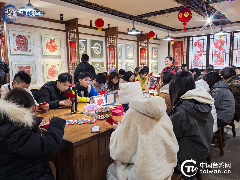 “塞北河山锦绣 传承冬奥精神”台湾青年京冀冰雪行活动顺利举办