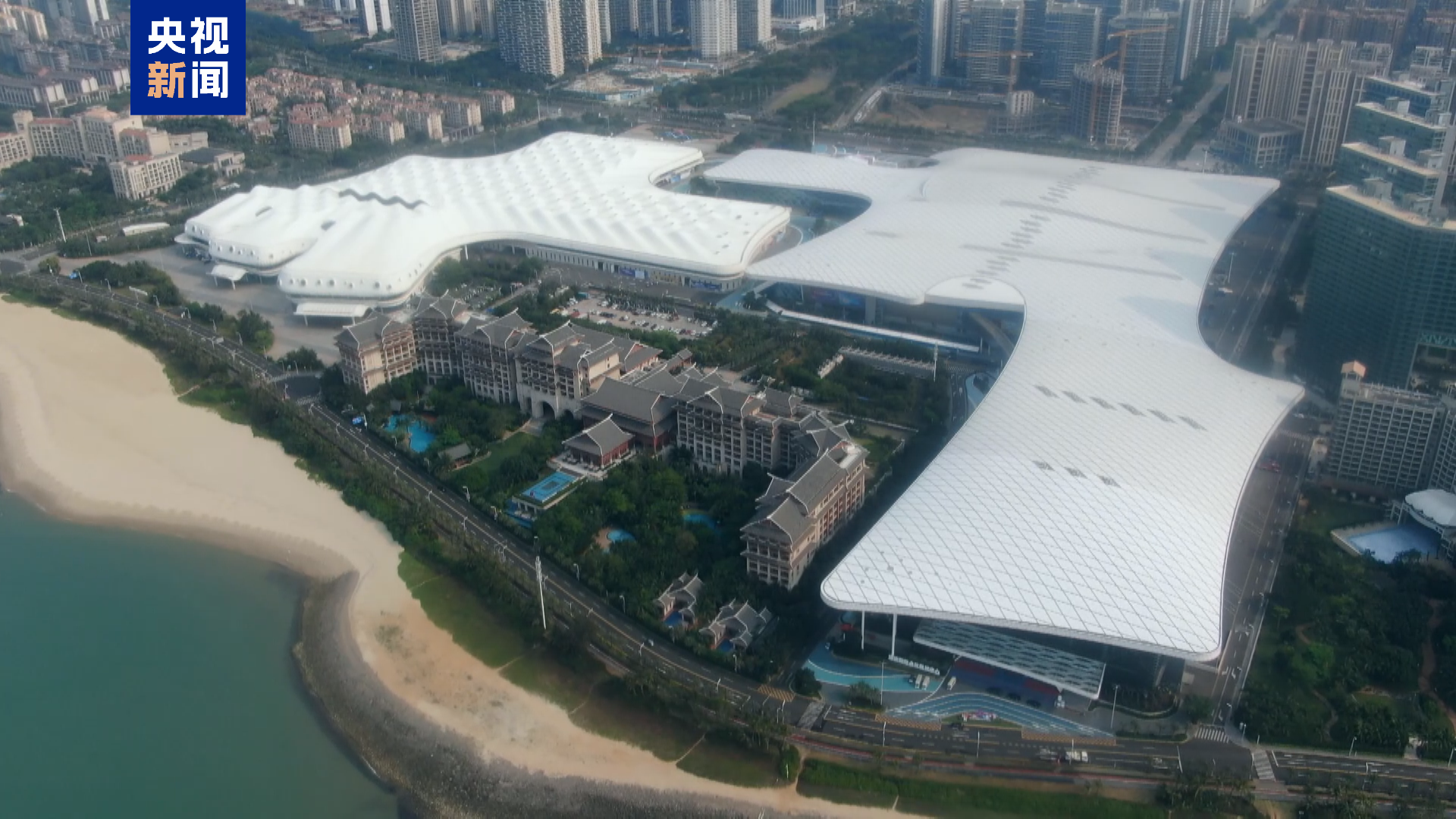 第五届消博会丨从第五届消博会低空经济展区看未来出行新图景