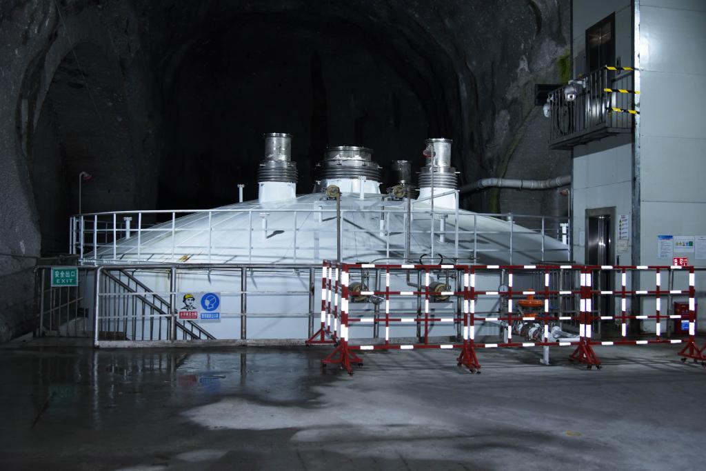 世界最深、最大的极深地下实验室锦屏大设施投入科学运行