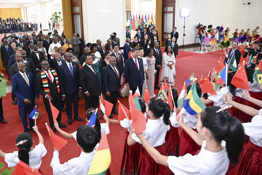 习近平和彭丽媛为出席中非合作论坛北京峰会的国际贵宾举行欢迎宴会