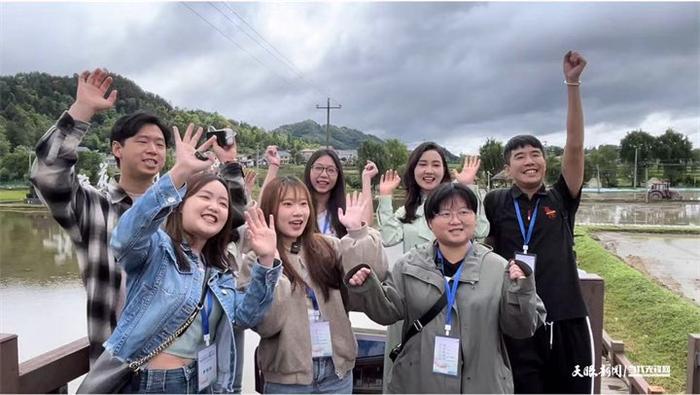 双“花”遥映，同根并蒂！台湾青年在花茂村找到了乡愁