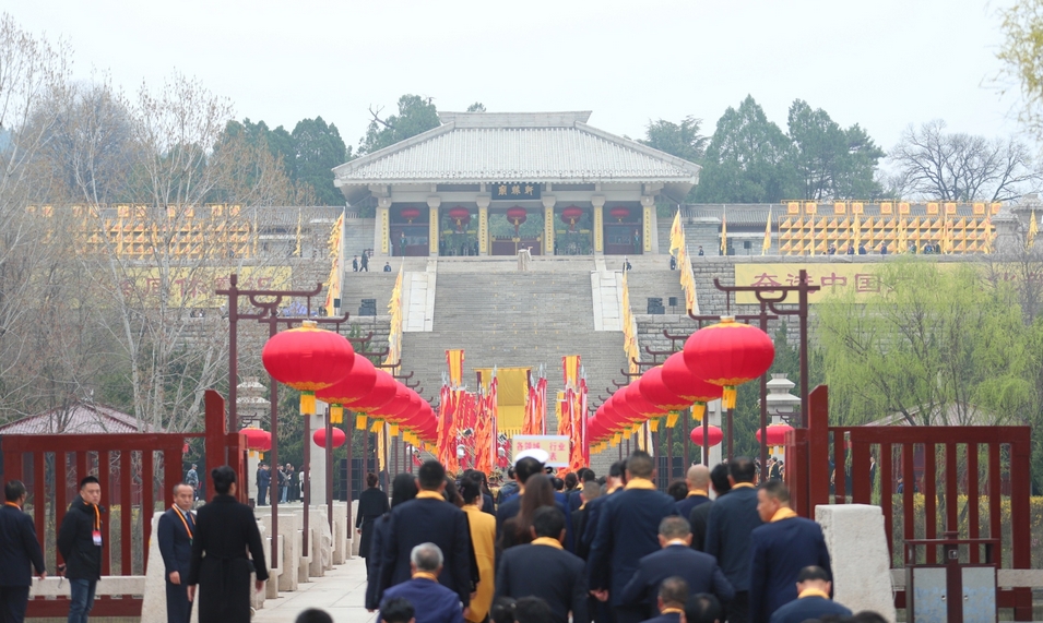 慎终追远，寻根传承！共祭轩辕黄帝是两岸同胞血脉相连的生动体现