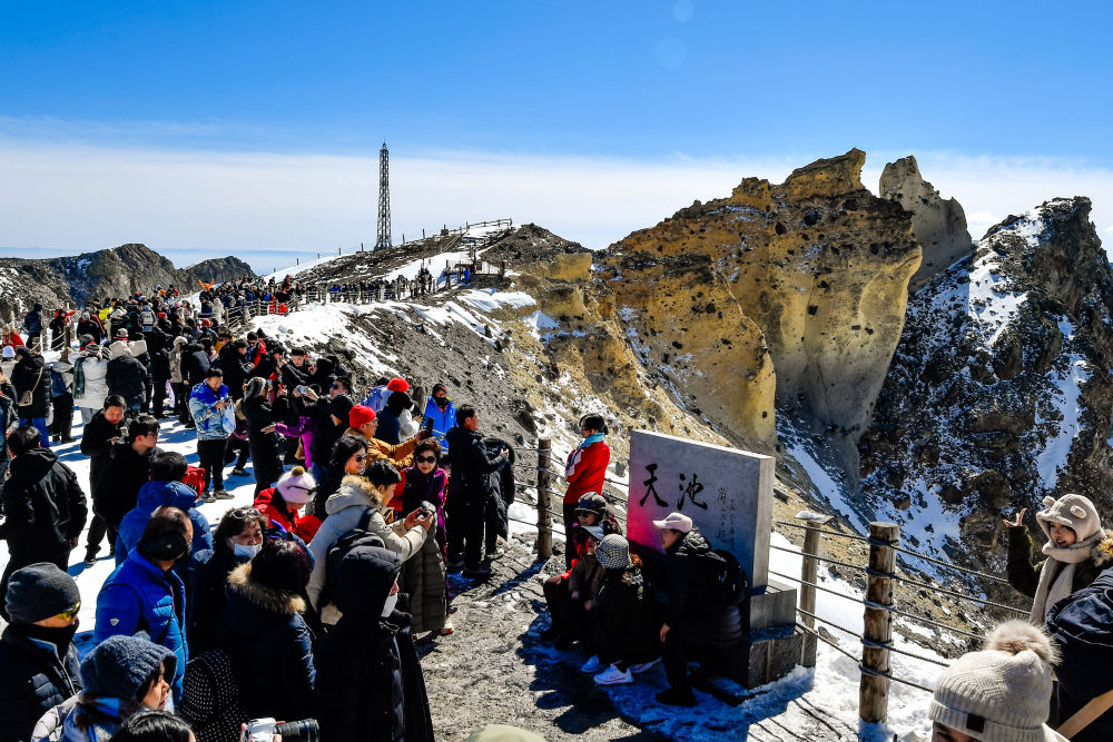 念好“山字经” 奏响“四季歌”——长白山区域旅游业高质量发展实践