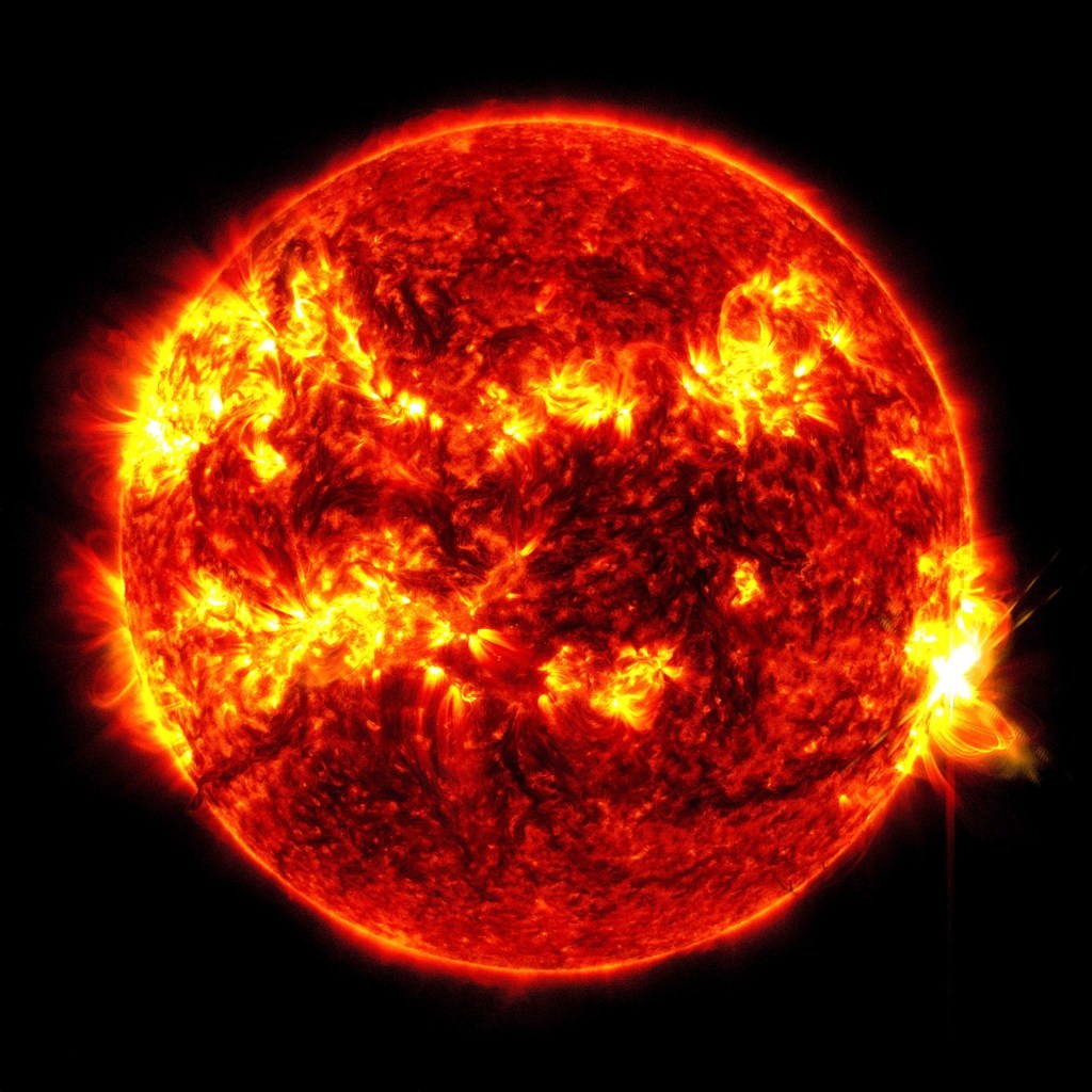 太阳和地球拟人化肉车图片