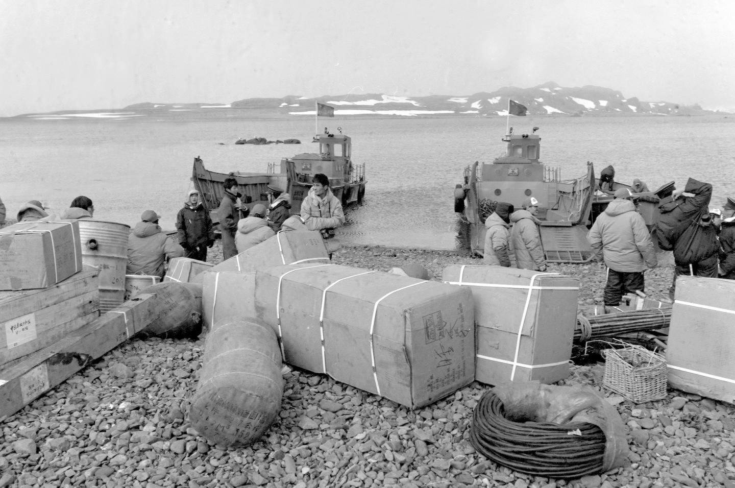 极地考察四十载，你可曾记得我们亲手建起的第一座南极考察站？