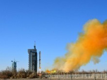 中国成功发射援埃及二号卫星