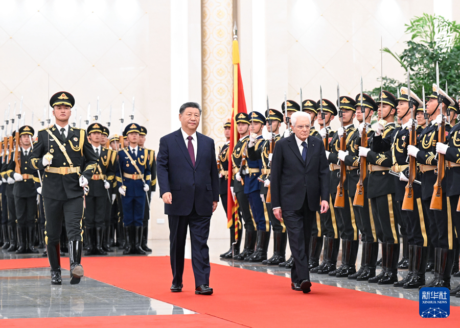 习近平同意大利总统马塔雷拉会谈