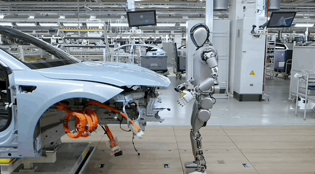 人形机器人已进厂“打工”！离走进生活还有多远？