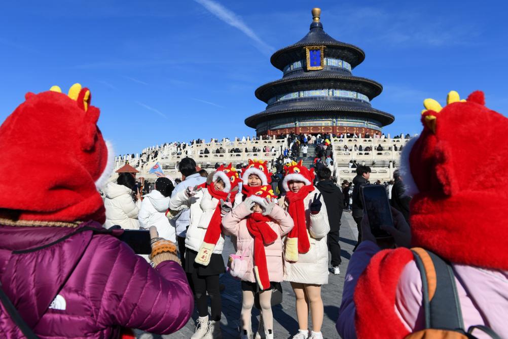 感受中国“朋友圈”的新春暖意