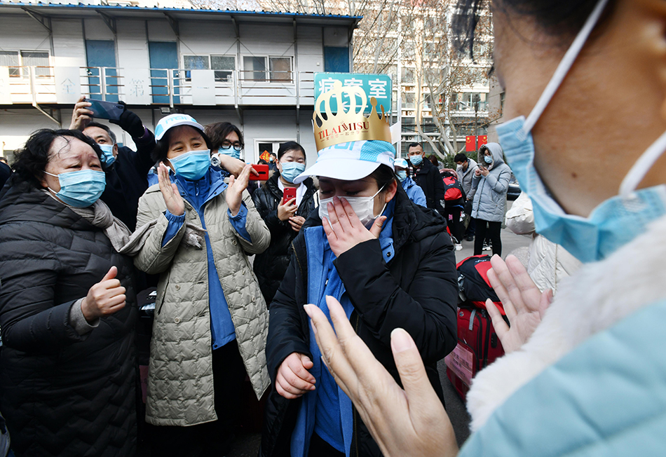 48小时，13省市近6200名医护人员驰援武汉