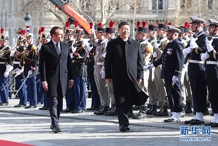 习近平同法国总统马克龙会谈