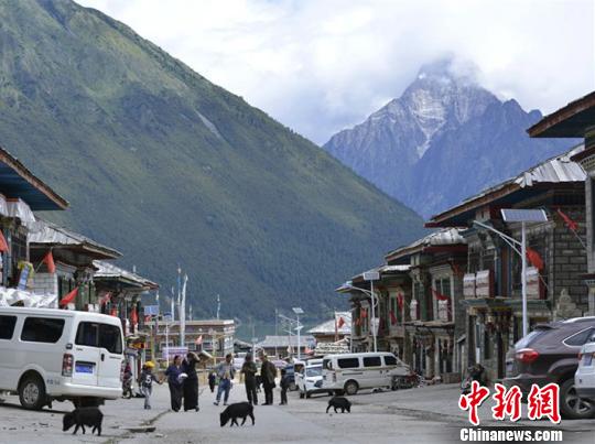 西藏成功創(chuàng)建首個5A級生態(tài)自然旅游景區(qū)