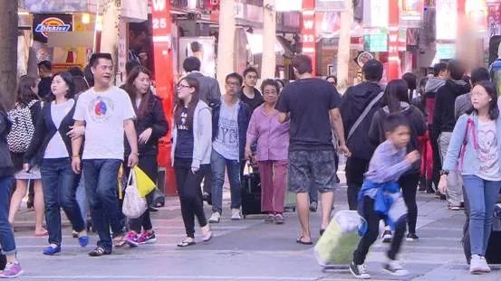 台湾岛内各界热议习近平重要讲话