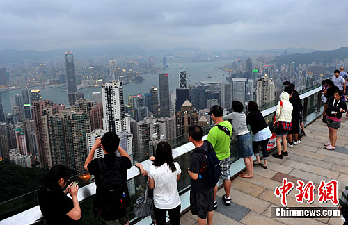 港府官员：黄金周访港旅客增1.5% 零售不理想