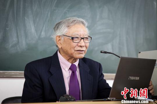 兩岸“桂冠詩人”82歲鄭愁予：人類是過客，鄉(xiāng)愁乃詩膽