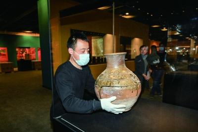 首博打造30多座恒湿“包间” 展示海昏侯墓玉器