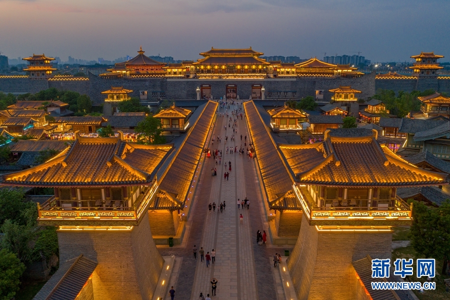 夜中国“靓”起来——“五一”期间“夜经济”扫描