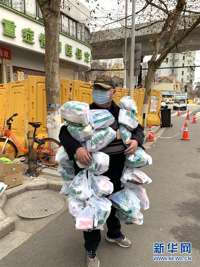 风雨无阻向前进——写在全国疫情防控阻击战取得重大战略成果之际