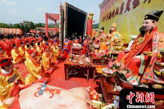 福州举行第五届闽王文化旅游节 两岸宗亲共祭闽王