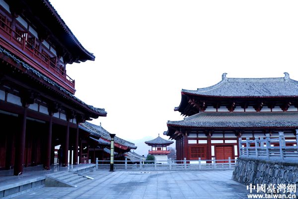 首屆海峽兩岸鄉(xiāng)土文化論壇圓滿收官 弘揚鄉(xiāng)土文化共建美麗家園成為共識