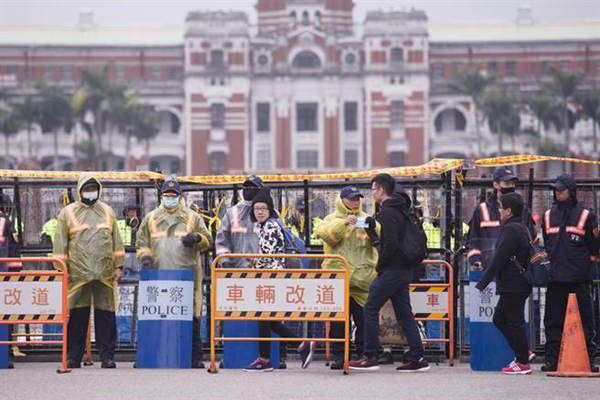 台湾气象主播批蔡英文执政乱象：年底就让她下台